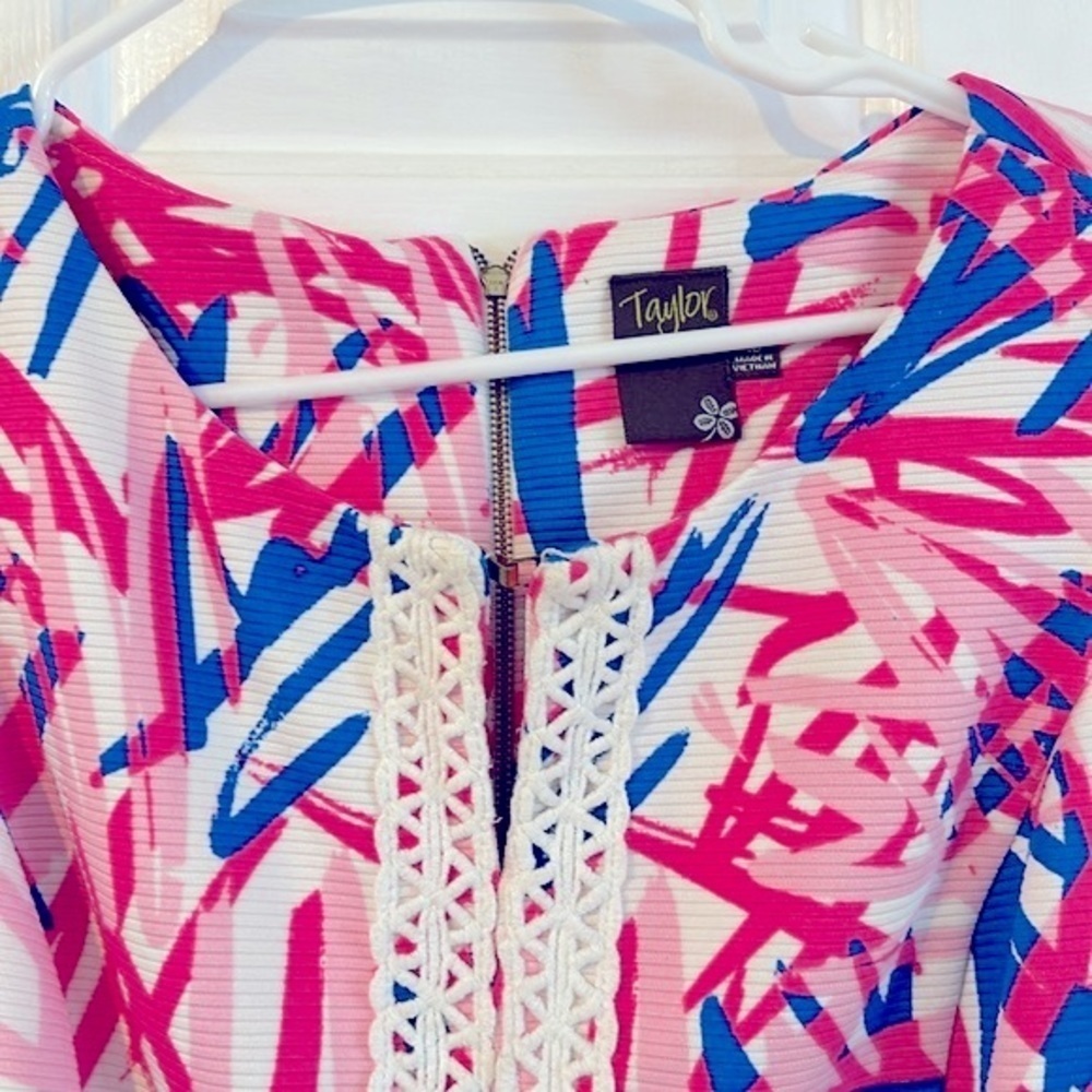 Women’s Taylor Pink Tropical Preppy Shift Crochet Print Mini Dress Size 10 - Picture 5 of 11